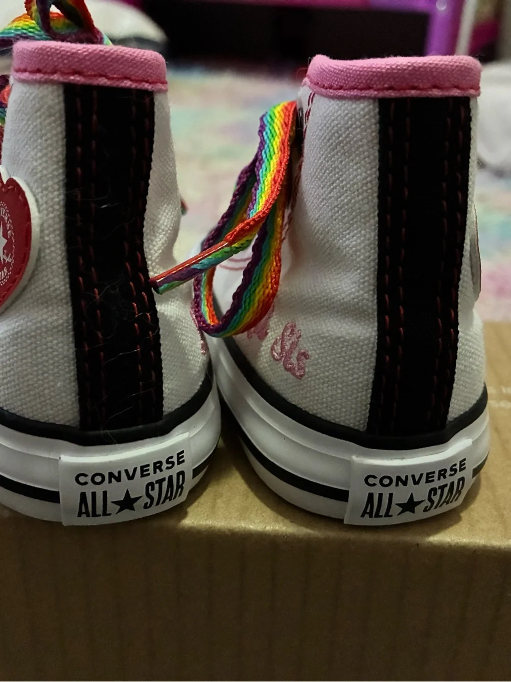 Converse infant size 8 NEW